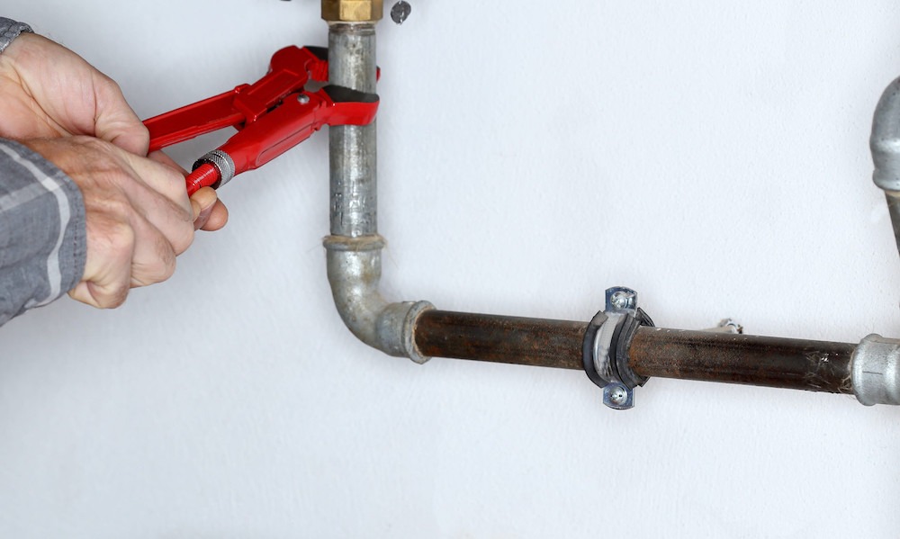 Hydraulic Shock (Water Hammer): What It Is, Why It Happens, and How to Fix It